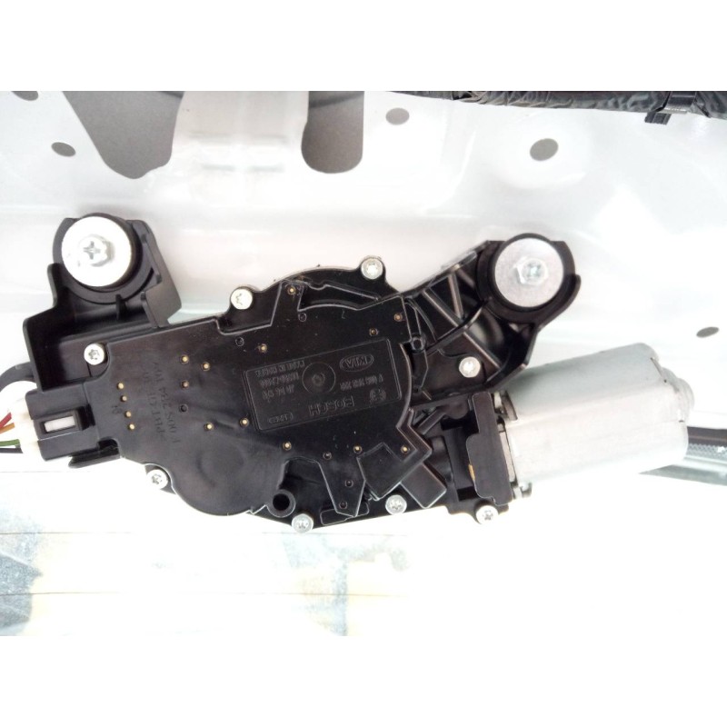 Recambio de motor limpia trasero para kia cee´d drive referencia OEM IAM 98700A2000  