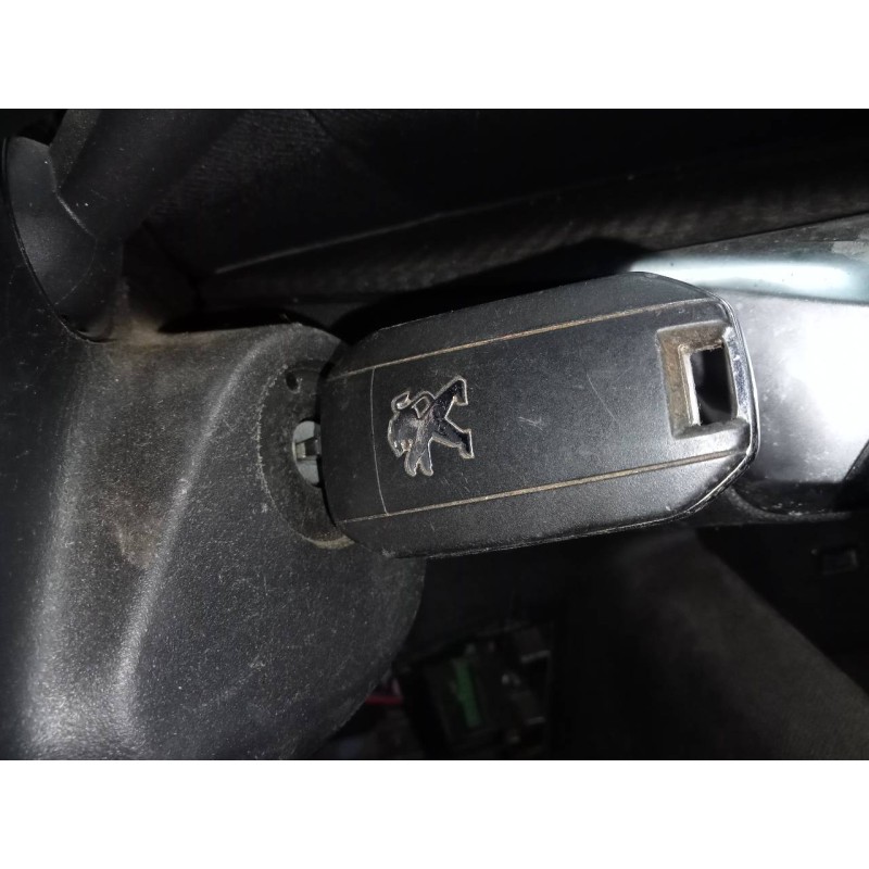 Recambio de antirrobo para peugeot 3008 suv referencia OEM IAM   