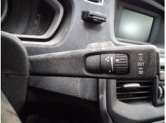 Recambio de mando limpia para volvo v40 momentum referencia OEM IAM   