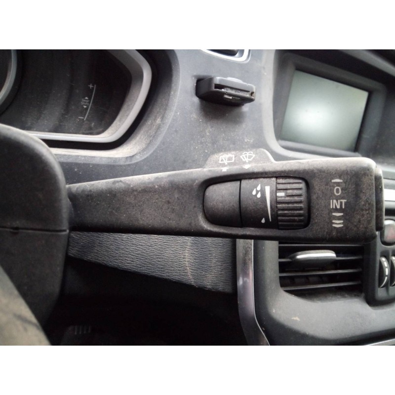 Recambio de mando limpia para volvo v40 momentum referencia OEM IAM   