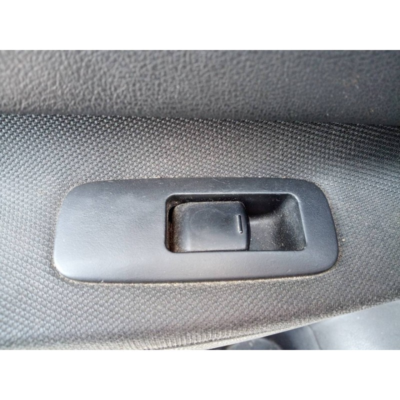 Recambio de mando elevalunas trasero izquierdo para nissan qashqai+2 (jj10) acenta referencia OEM IAM   