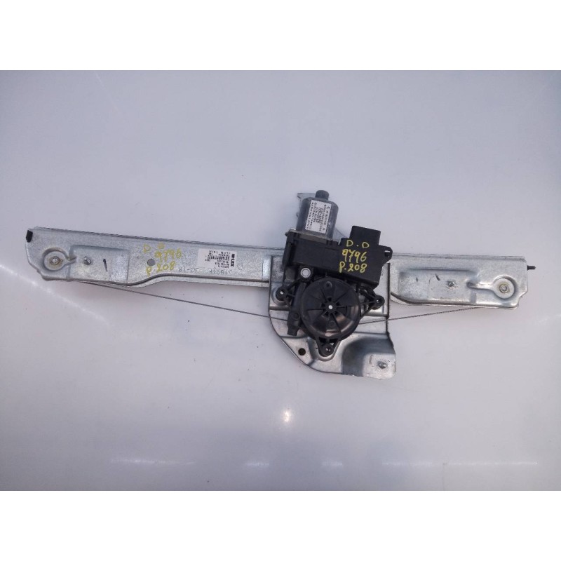 Recambio de elevalunas delantero derecho para peugeot 208 (p2) allure referencia OEM IAM 9816401680  