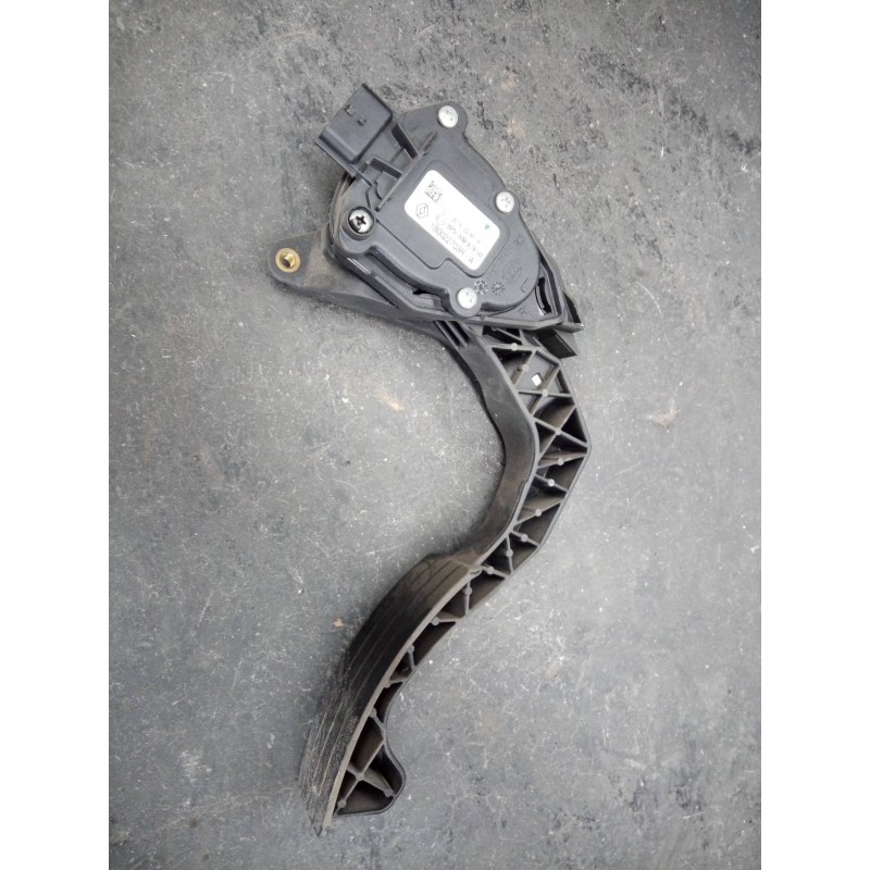 Recambio de pedal acelerador para dacia sandero stepway referencia OEM IAM 180022703R 6PV0097803 