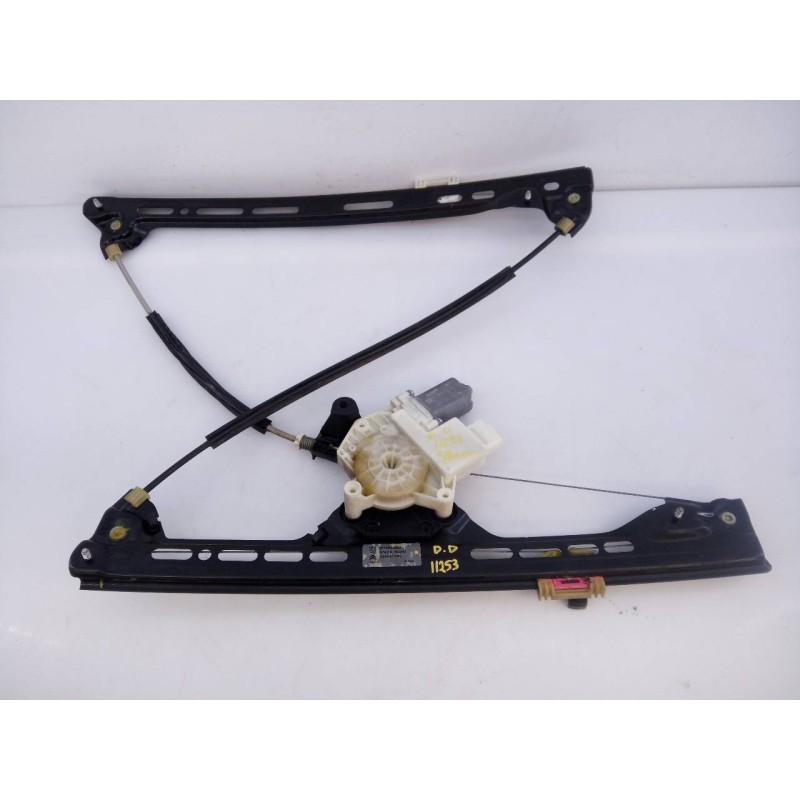 Recambio de elevalunas delantero derecho para citroen c4 picasso attraction referencia OEM IAM 9675288880  