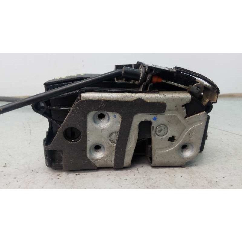 Recambio de cerradura puerta delantera derecha para ford focus lim. (cb8) ambiente referencia OEM IAM BM5AA21812BC  