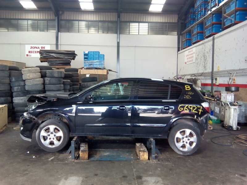 opel astra h berlina del año 2005