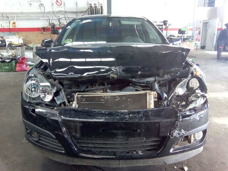 opel astra h berlina del año 2005