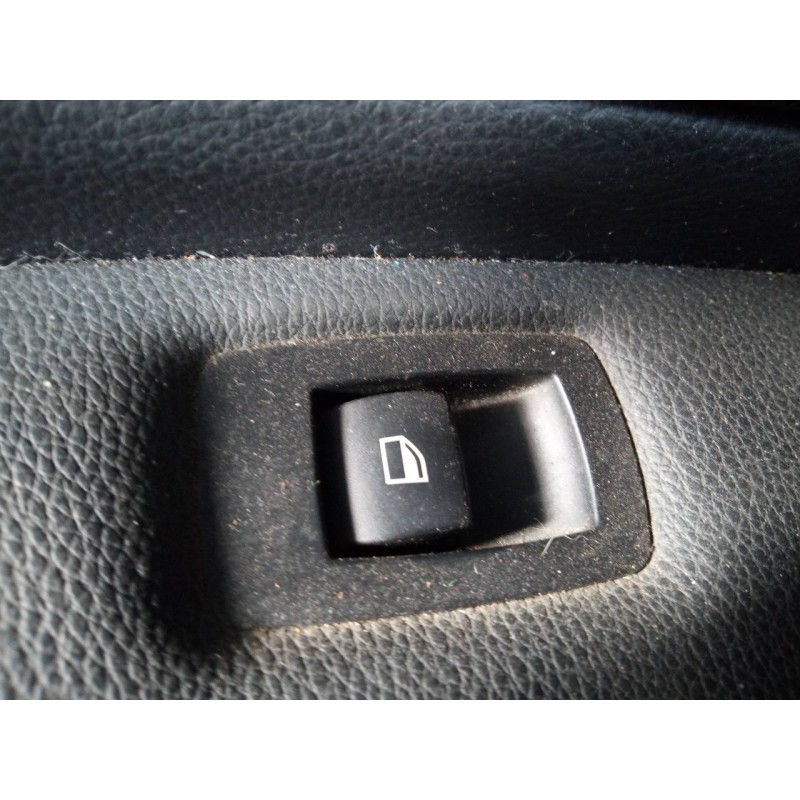 Recambio de mando elevalunas delantero derecho para bmw serie 1 berlina (e81/e87) 116d referencia OEM IAM   