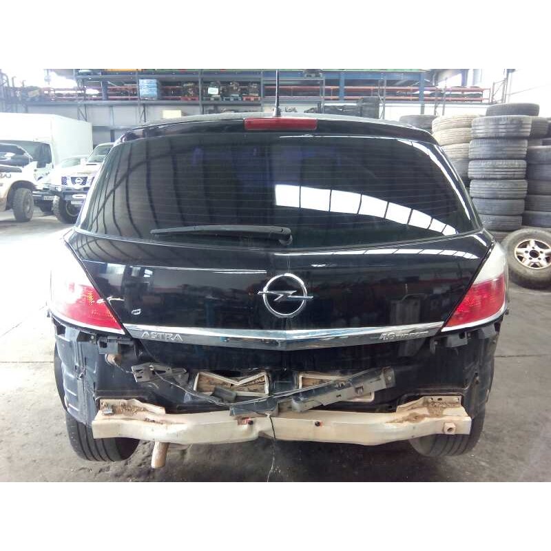 opel astra h berlina del año 2005