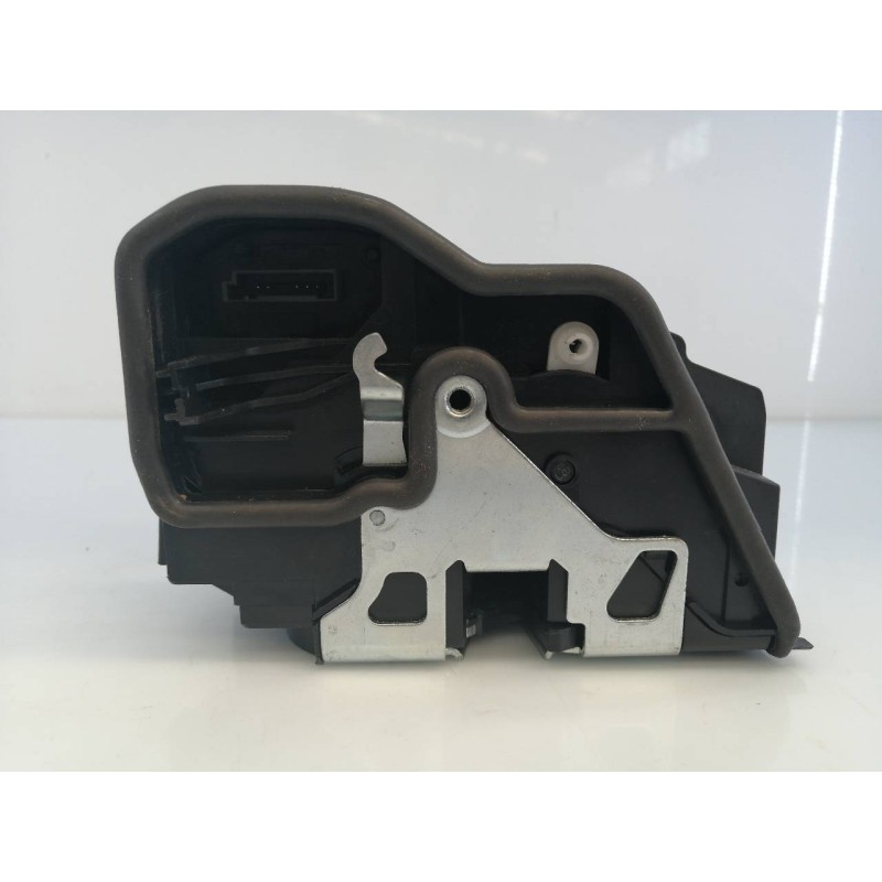 Recambio de cerradura puerta delantera derecha para bmw serie 3 touring (e91) 330xd referencia OEM IAM 660276EDMF20  