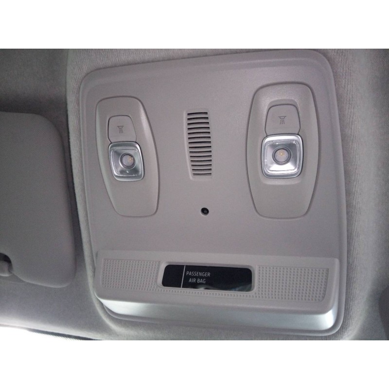 Recambio de luz interior para renault zoe bose referencia OEM IAM   