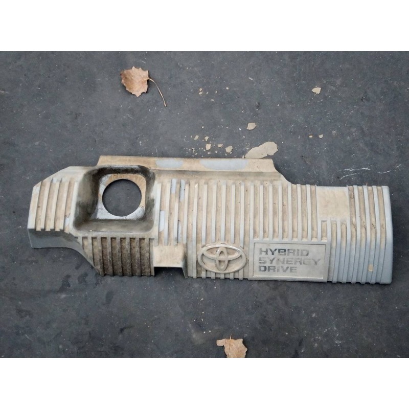 Recambio de tapa motor para toyota auris hybrid advance referencia OEM IAM   