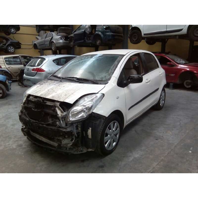 toyota yaris del año 2009