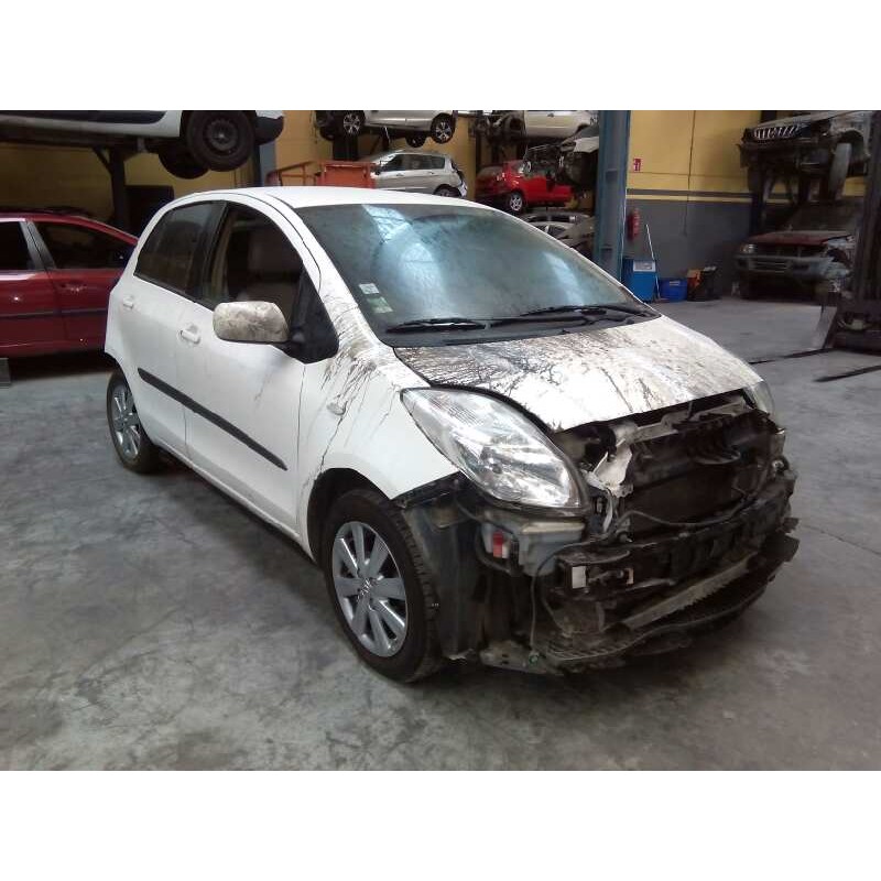 toyota yaris del año 2009