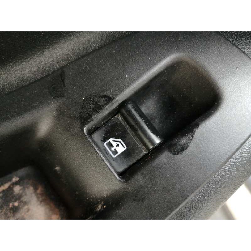 Recambio de mando elevalunas trasero izquierdo para fiat 500 x (334) pop referencia OEM IAM   