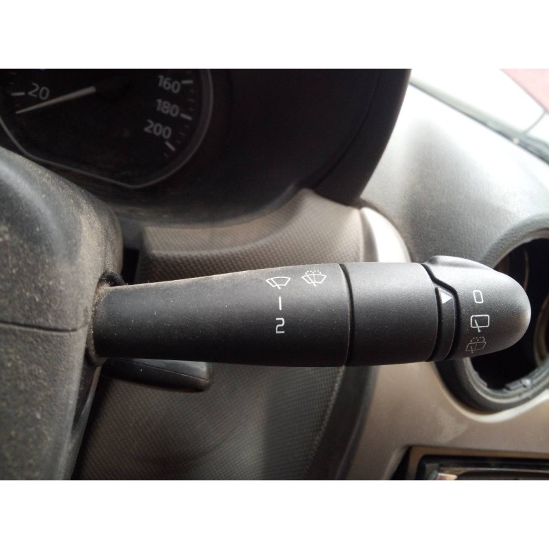 Recambio de mando limpia para dacia sandero laureate referencia OEM IAM   