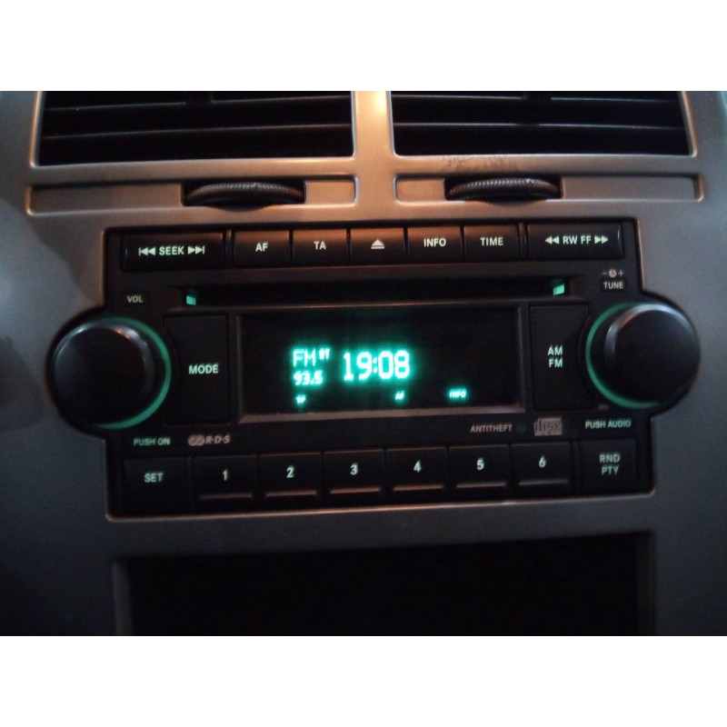 Recambio de sistema audio / radio cd para jeep compass limited referencia OEM IAM   