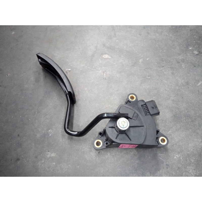 Recambio de pedal acelerador para renault zoe bose referencia OEM IAM 180021178R  