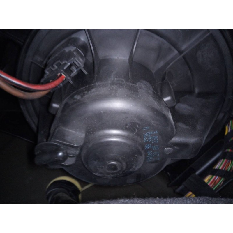 Recambio de ventilador calefaccion para volkswagen touran (1t1) trendline referencia OEM IAM 22905330E  