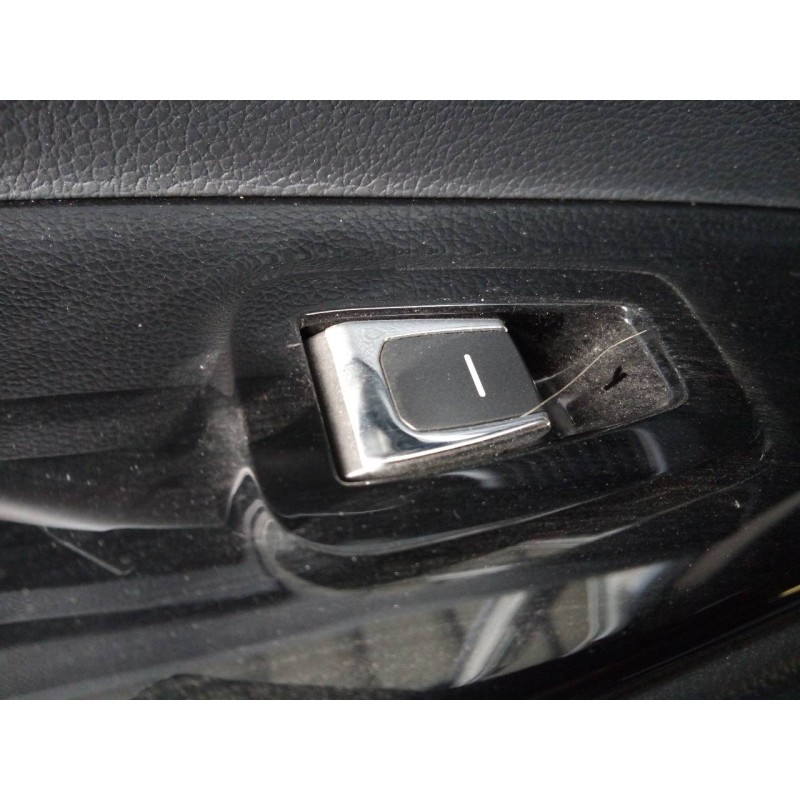 Recambio de mando elevalunas trasero izquierdo para ssangyong korando crystal 4x2 referencia OEM IAM   