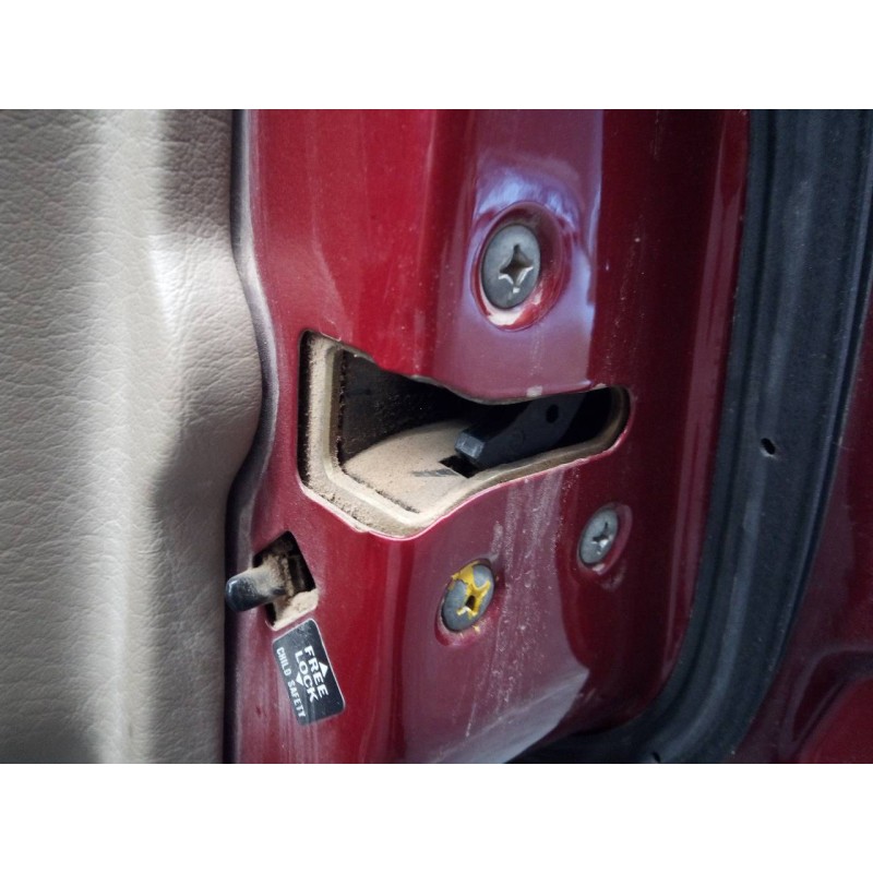 Recambio de cerradura puerta trasera derecha para nissan terrano/terrano.ii (r20) se (5-ptas.) referencia OEM IAM   