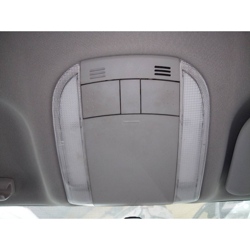 Recambio de luz interior para toyota auris hybrid advance referencia OEM IAM   