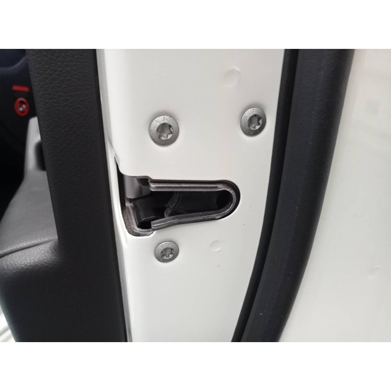 Recambio de cerradura puerta delantera derecha para mercedes clase cla (w117) cla referencia OEM IAM   