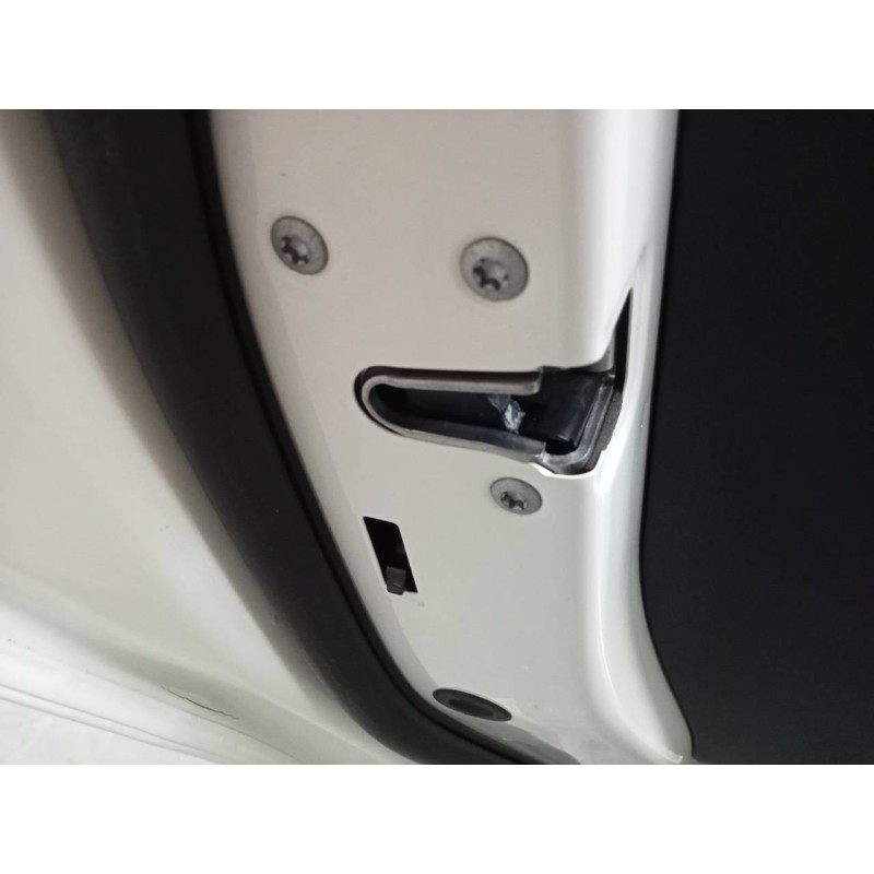 Recambio de cerradura puerta trasera izquierda para mercedes clase cla (w117) cla referencia OEM IAM   