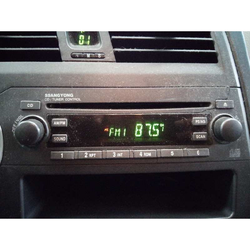 Recambio de sistema audio / radio cd para ssangyong kyron 200 xdi limited referencia OEM IAM   