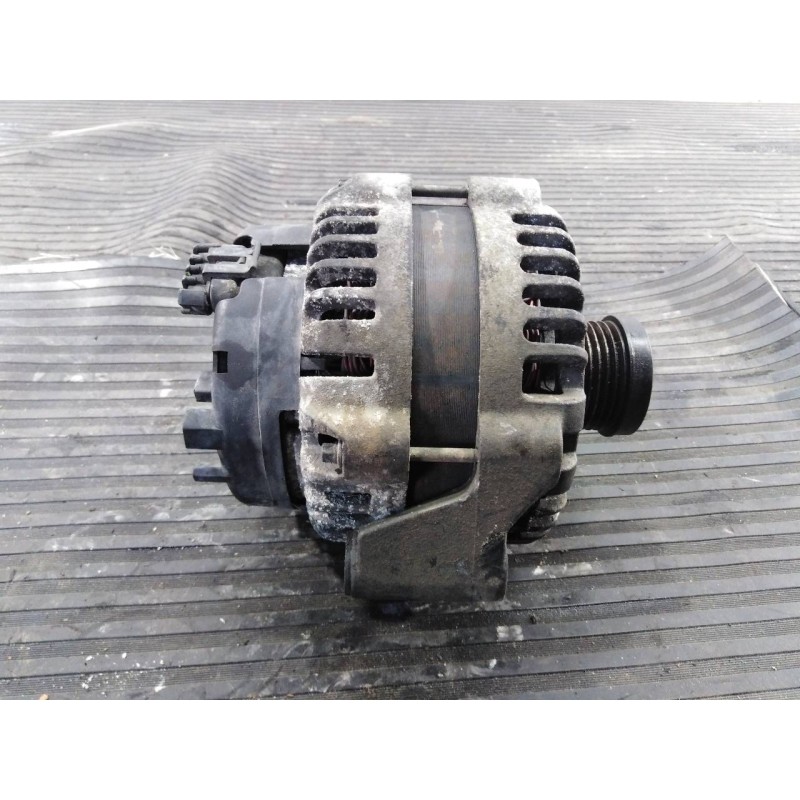 Recambio de alternador para ssangyong rodius referencia OEM IAM A1621543802  