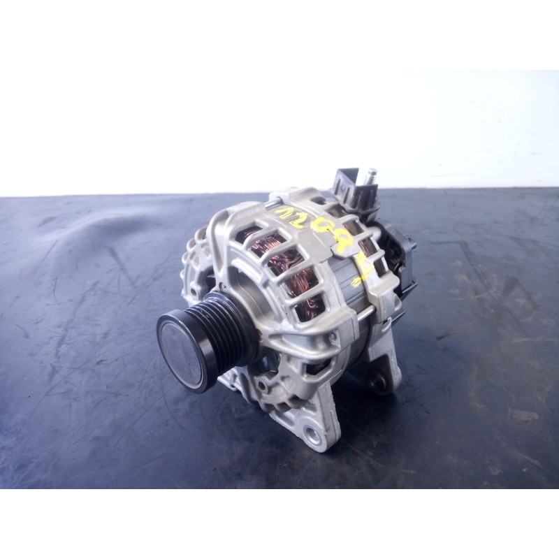 Recambio de alternador para dacia sandero iii referencia OEM IAM 231002175R  