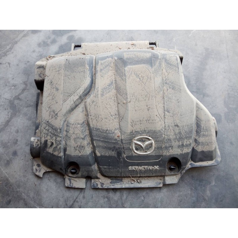 Recambio de tapa motor para mazda 3 sedán (bp) evolution-x referencia OEM IAM   