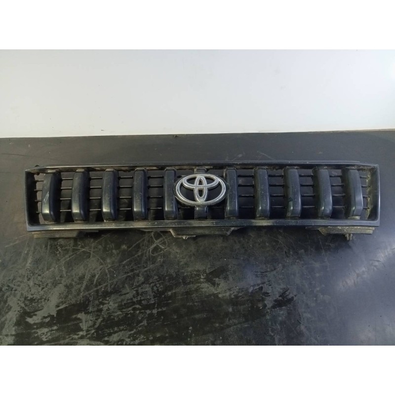 Recambio de rejilla delantera para toyota land cruiser (j9) referencia OEM IAM 5310060030  