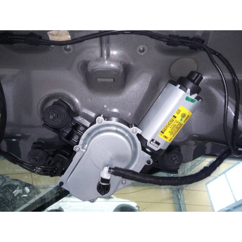 Recambio de motor limpia trasero para volkswagen tiguan (5n2) cityscape bmt referencia OEM IAM 5N0955711B  