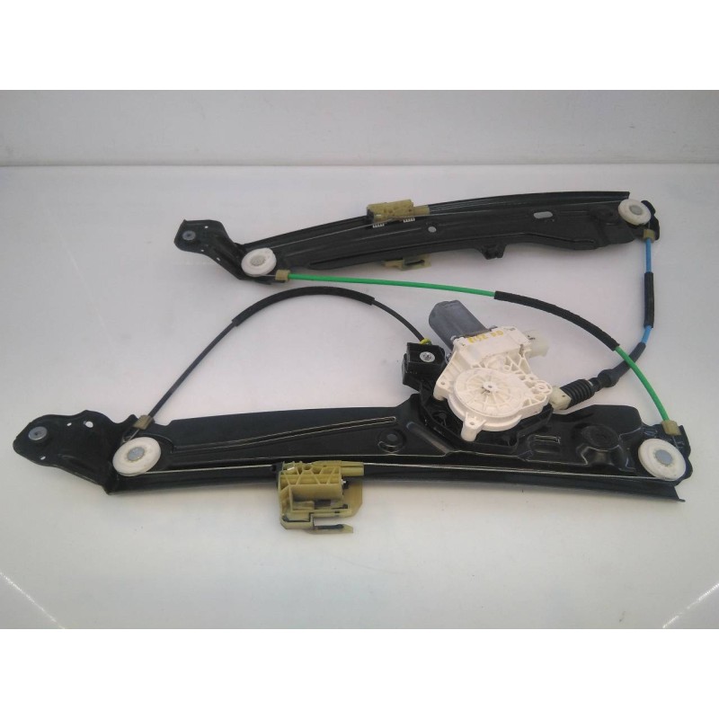 Recambio de elevalunas delantero derecho para bmw serie 5 lim. (f10) 520d referencia OEM IAM 72481720 72715649 