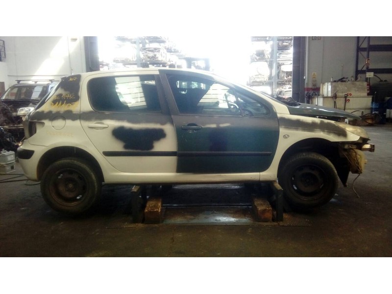 peugeot 307 berlina (s2) del año 2007