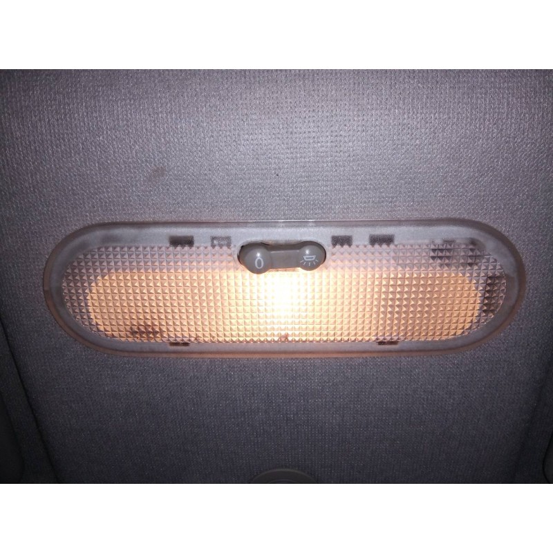 Recambio de luz interior para dacia sandero stepway referencia OEM IAM   