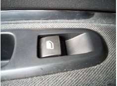 Recambio de mando elevalunas trasero derecho para peugeot 5008 allure referencia OEM IAM   