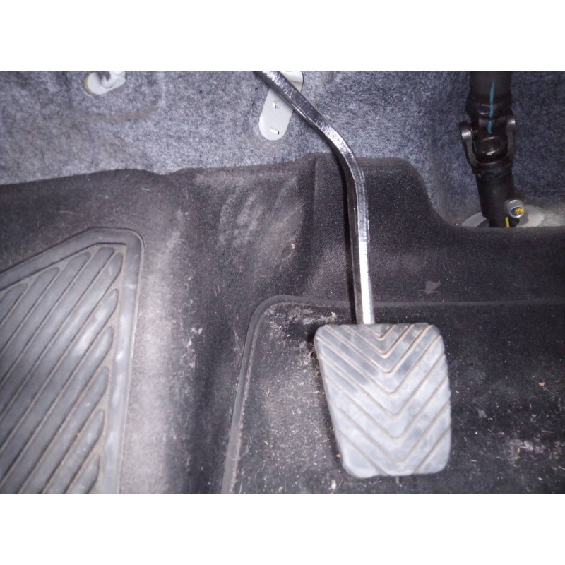 Recambio de pedal embrague para kia carens ( ) drive referencia OEM IAM   