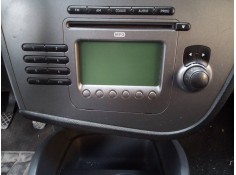 Recambio de sistema audio / radio cd para seat leon (1p1) stylance / style referencia OEM IAM   