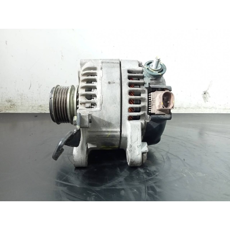 Recambio de alternador para hyundai i30 (gd) style referencia OEM IAM 373002A700  