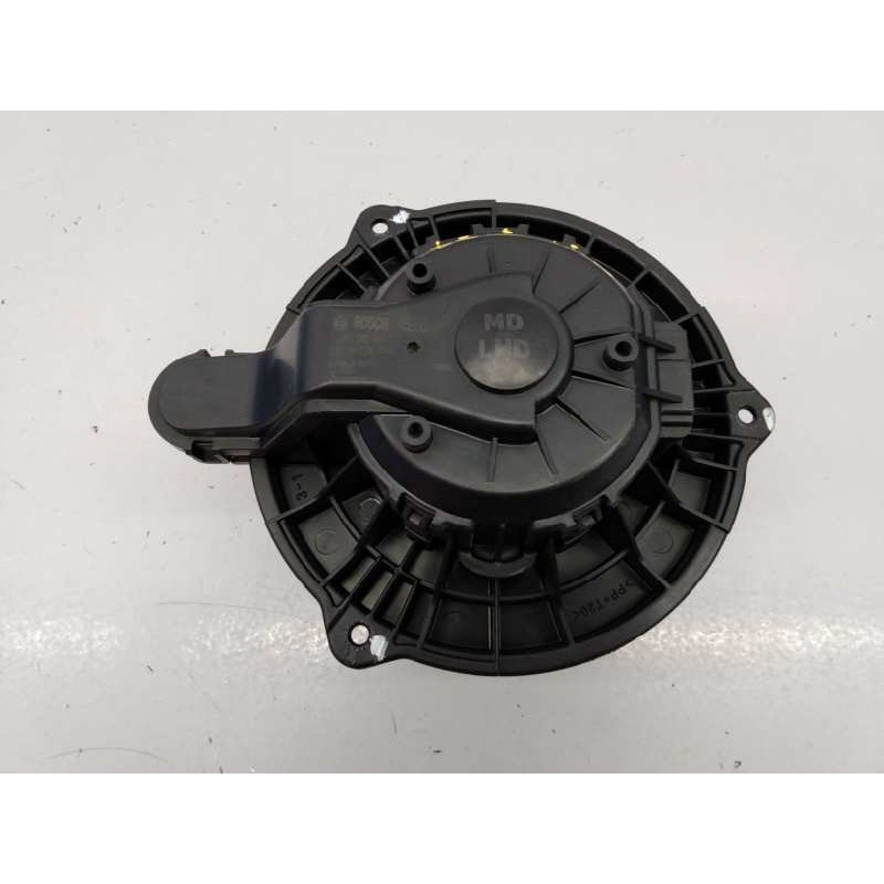 Recambio de ventilador calefaccion para kia cee´d sporty wagon drive referencia OEM IAM F00S3B2474  