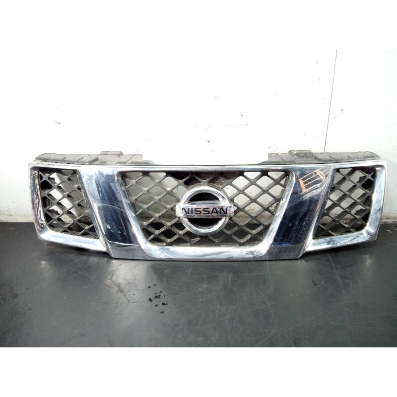 Recambio de rejilla delantera para nissan navara pick-up (d40m) double cab le 4x4 referencia OEM IAM   