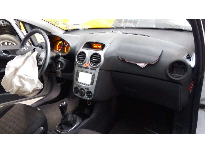 opel corsa d del año 2013