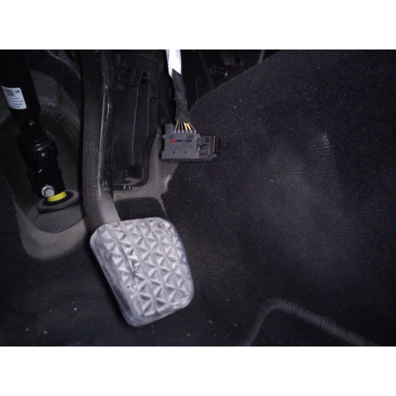 Recambio de pedal freno para opel insignia berlina selective referencia OEM IAM   