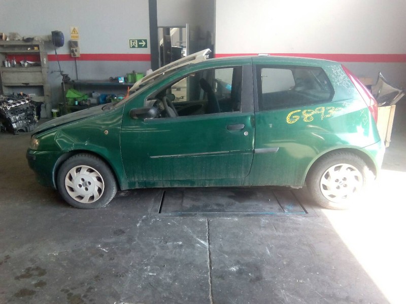fiat punto berlina (188) del año 2001