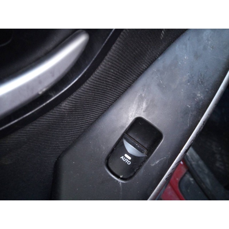 Recambio de mando elevalunas trasero izquierdo para hyundai i30 (gd) trend referencia OEM IAM   