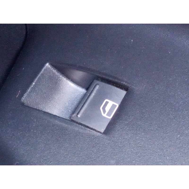 Recambio de mando elevalunas delantero derecho para seat ibiza st (6j8) style referencia OEM IAM   