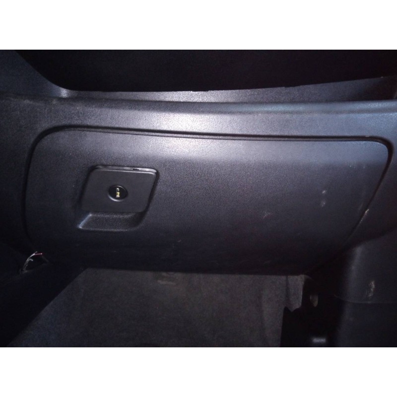 Recambio de guantera para opel combo d cargo l2h1 2,4t referencia OEM IAM   