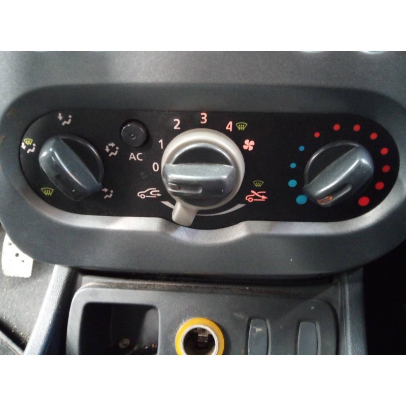 Recambio de mando calefaccion / aire acondicionado para dacia duster ambiance 4x2 referencia OEM IAM   